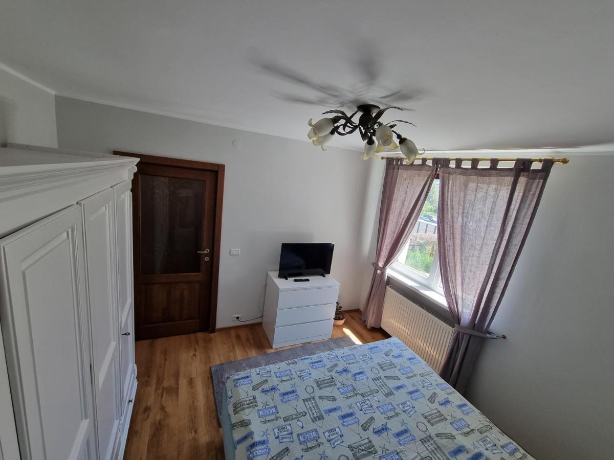Yla Apartments Piatra Neamţ Exterior foto